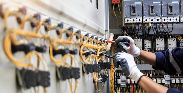 Professional Electrician technician working in Orange City, FL